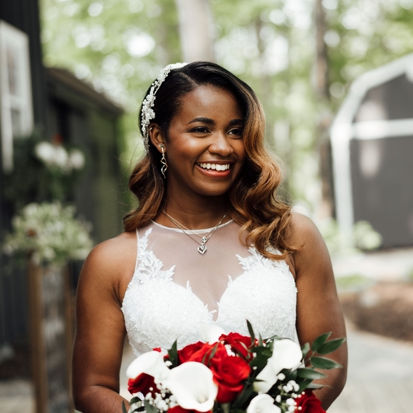 Meet your Posher, Charlotte - Picture 1 of 3